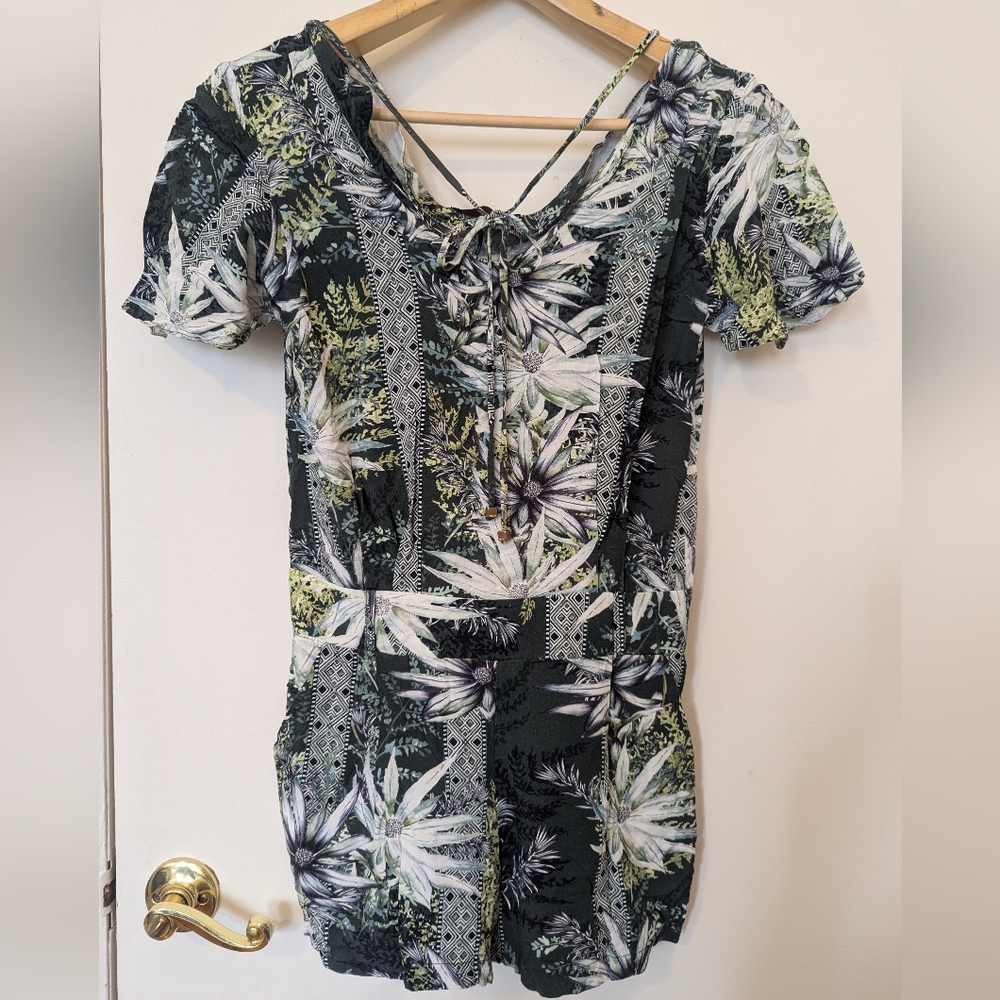Boho Summer Tropical Green Short Sleeve Romper Jumpsuit Size Small